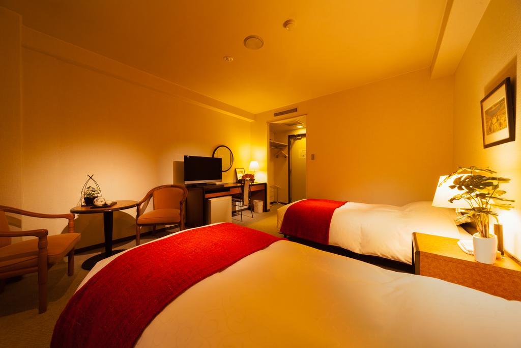 Hakuba Springs Hotel Экстерьер фото
