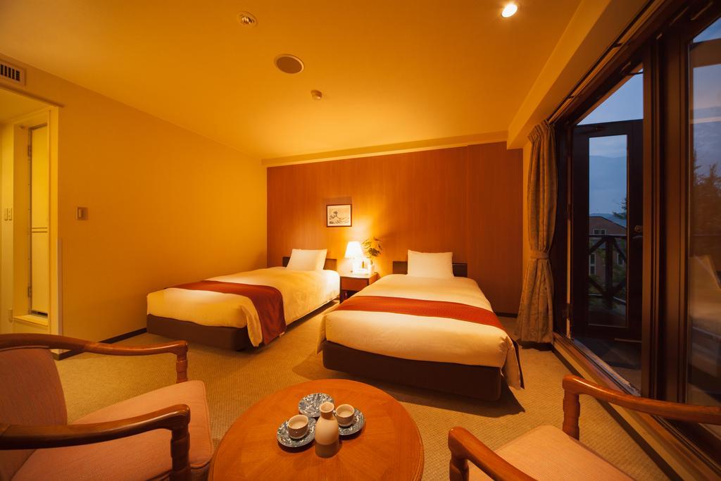 Hakuba Springs Hotel Экстерьер фото