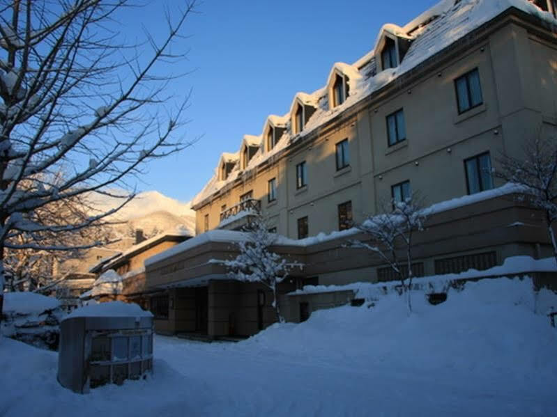 Hakuba Springs Hotel Экстерьер фото